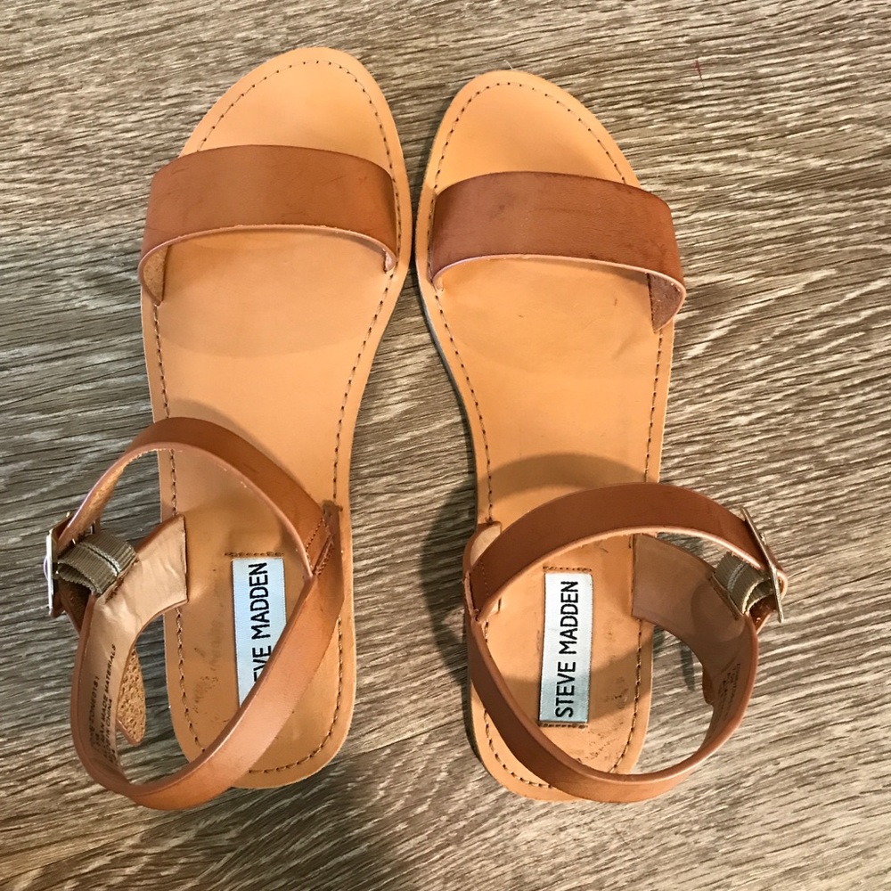 Tan Steve Madden sandals
